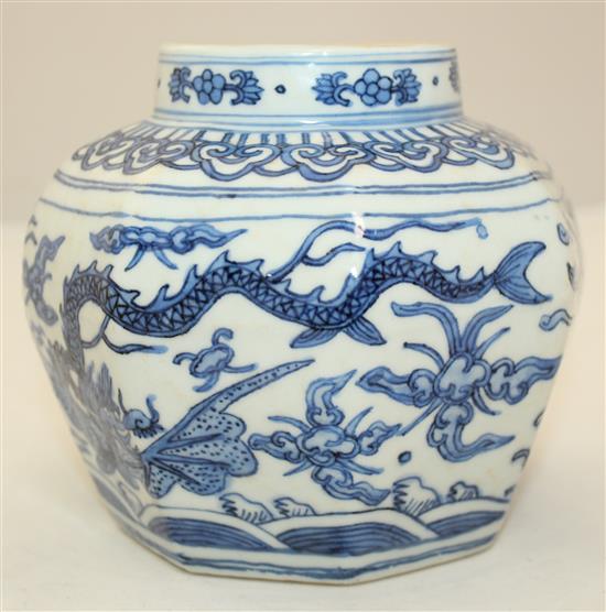 A Chinese octagonal blue and white jar, 12.5cm